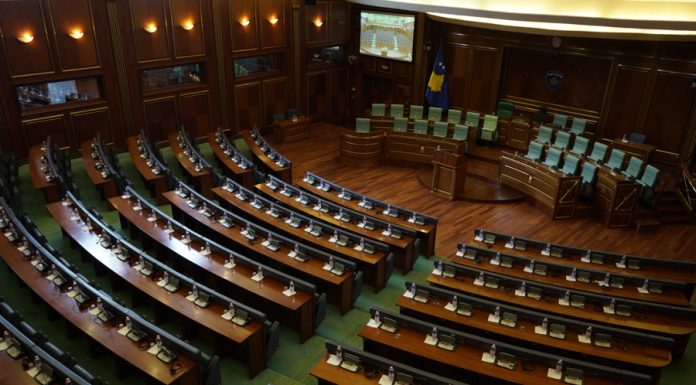 TË ENJTEN SEANCË, DEBATOHET EDHE PËR ARSIM