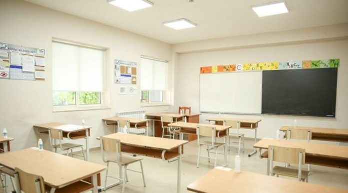 Mbi 70 mijë nxënës në shkollat e mesme të Kosovës