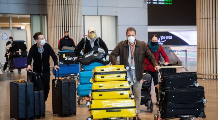 Gjermania lejon hyrjet për personat e vaksinuar