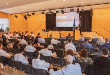 OSMANI TAKOHET ME MËRGIMTARËT NË AUSTRI, IU PREMTON PUNË E ANGAZHIM