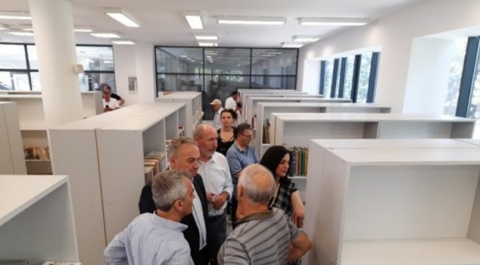 Inaugurohet biblioteka personale e akademik Idriz Ajetit në bibliotekën “Fan S.Noli” në Gjilan