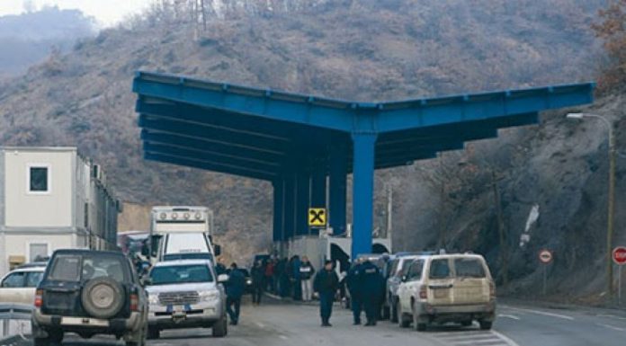 Autobusi me pelegrinë nga Serbia pasi hyn në Kosovë, kthehet mbrapsht nga Policia