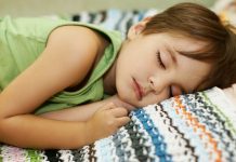 Si ndikon gjumi tek fëmijët?