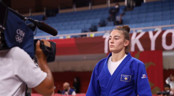 NORA GJAKOVA: FALEMINDERIT TONIT, MERITORIT KRYESOR PËR SUKSESET TONA