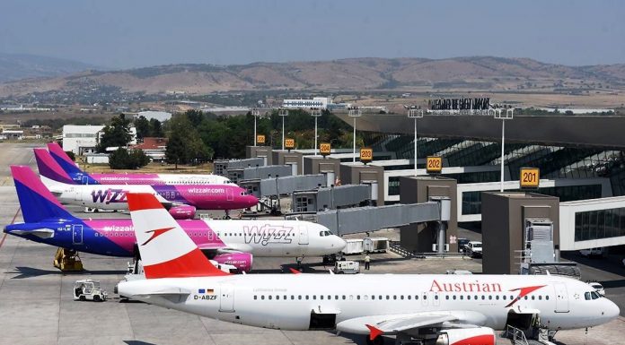 Kontrollorët ajrorë thyejnë rekord të operimit