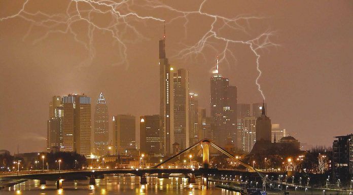 Konsullata në Frankfurt vë në dizpozicion numrin emergjent për shtetasit e Kosovës