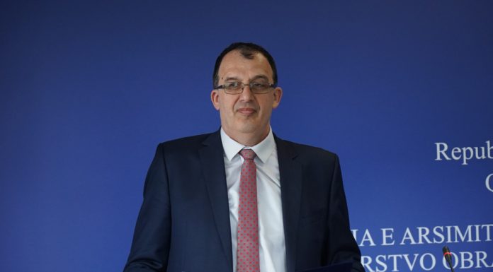 Pupovci: Mësimdhënësit të vaksinohen në mënyrë që të bëjnë të mundur fillimin e vitit të ri shkollor