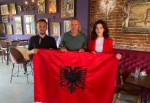 Deputeti shqiptar që po dridh parlamentin e Serbisë, merr një dhuratë të veçantë