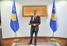 Befason Halil Matoshi: Publikon reagimin e Qeverisë Kurti, thotë është reagimi i pari i tillë i të gjitha kohërave