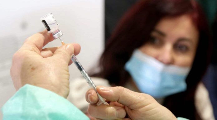 19 MIJË TË VAKSINUAR NË DITË, TEJKALOHEN PARASHIKIMET E VITISË PËR IMUNIZIM