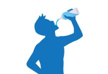 5 mënyrat më të mira për të qëndruar të hidratuar