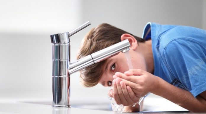 MITROVICË: HIDHEN POSHTË DYSHIMET PËR HELMIM NGA UJI