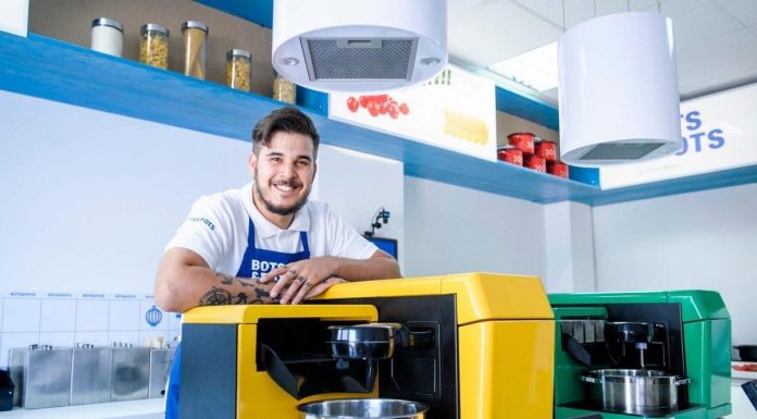 Restorani me ushqim te përgatitur nga “kuzhinierë robotikë” hapet në Zagreb