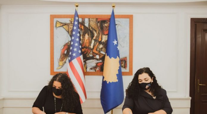 OSMANI NËNSHKRUAN MARRËVESHJE ME SHBA,3.8 MILION DOLLARË SHTESË PËR KOSOVËN