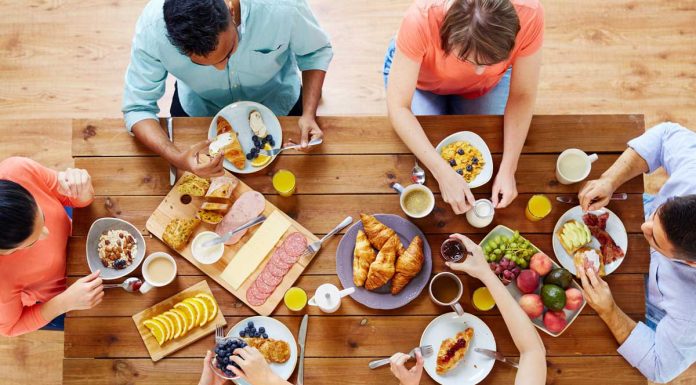 Koha e duhur për të ngrënë, për ata që duan të humbin peshë