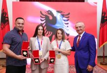 Meta pret Kampionet Olimpike, i dekoron me “Nderi i Kombit”