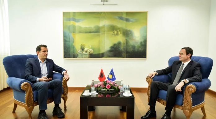 Kurti dhe Vitia takohen me Veliajn, diskutojnë për pandeminë