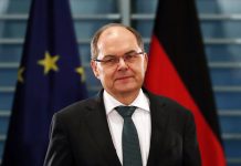 Schmidt merr detyrën e përfaqësuesit të lartë në Bosnje e Hercegovinë