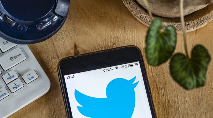 Twitter po ndryshon përsëri kontrastin e butonave