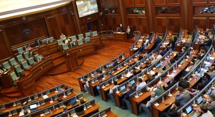 Kuvendi mban seancë, debatohet rreth 100 ditëshit të qeverisë