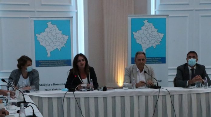 AKK: VITI I RI SHKOLLOR FILLON ME 1 SHTATOR, MË PREZENCË DHE ORAR TË PLOTË