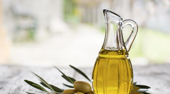 Përfitimet e konsumimit të një luge vaj ulliri në mëngjes