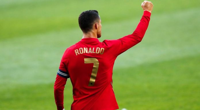 ZYRTARE: CRISTIANO RONALDO RIKTHEHET NË MANCHESTER UNITED