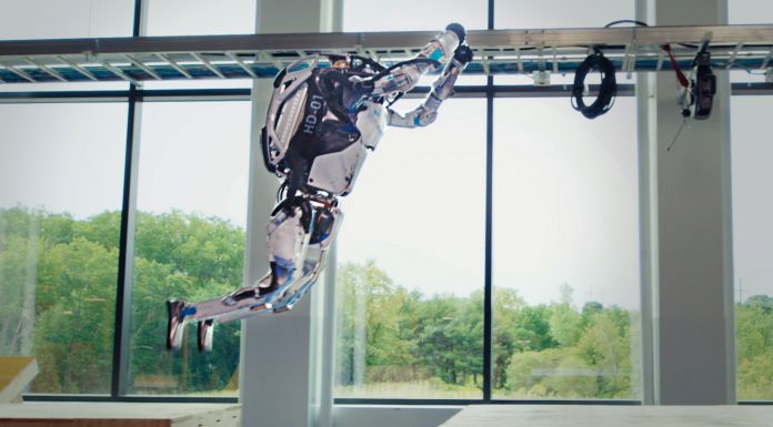 Robotët e Boston Dynamics që kryejnë “stërvitje akrobatike”