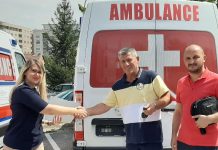 Ministria e Shëndetësisë shpërndan autoambulanca në QKMF-të e disa komunave