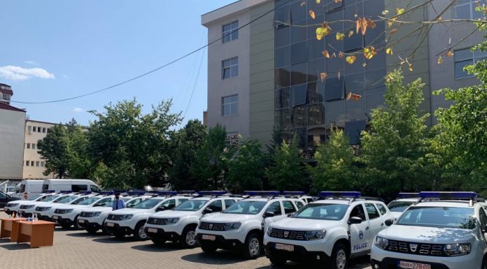 Gjermania i dhuron Policisë së Kosovës 20 vetura
