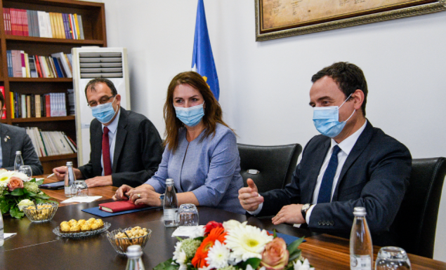 KURTI: ARSIMI BURIM I RËNDËSISHËM PËR ZHVILLIMIN E QËNDRUESHËM TË KOSOVËS