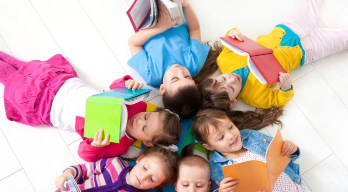 Si t’ia bëj që fëmija im të lexojë?