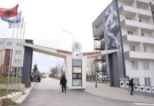 Për t’u regjistruar në konvikt, studentët duhet të paraqesin certifikatën e vaksinimit apo testin për COVID-19