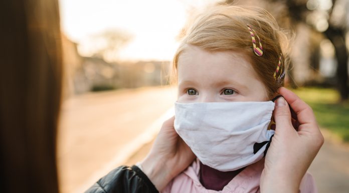 6 këshilla se si të flasim me fëmijë rreth koronavirusit