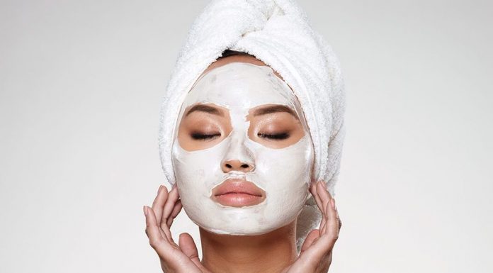 Maska me 3 përbërës është fiks çfarë ju duhet pas plazhit