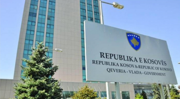 Kurti u bën thirrje profesionistëve të aplikojnë për bordet e ndërmarrjeve publike