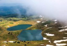 Liqenet akullnajore në malin e Valamarës, bukuri që prekin qellin