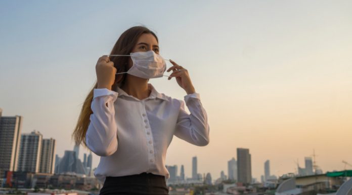 Çfarë efektesh ka ajri i ndotur në sy?