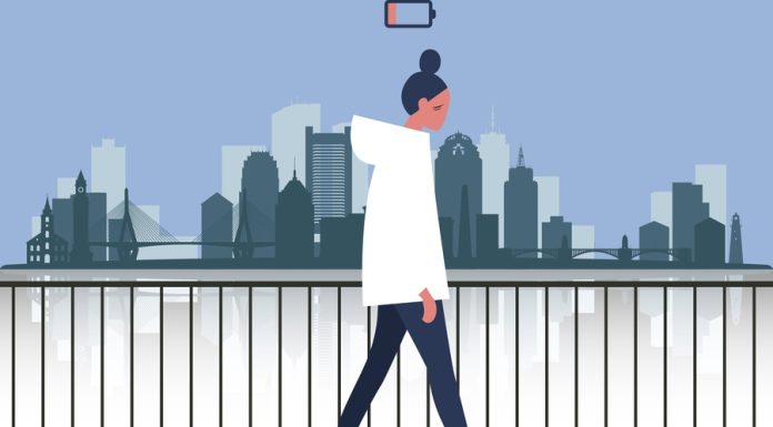 Studim: Mungesa e gjumit mund të ndikojë në mënyrën se si ecni