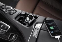 Pse nuk duhet ta mbushni telefonin në veturë?