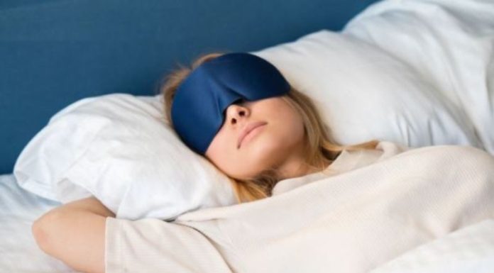 Këto janë ushqimet që mund t’ju ndihmojnë të bëni gjumë të rehatshëm