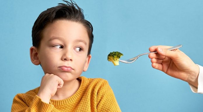 Disa metoda për të ushqyer fëmijët kur ata refuzojnë të hanë