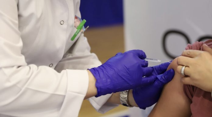 Nga nesër, vaksinimi kundër COVID-19 kudo në Kosovë, pa termin