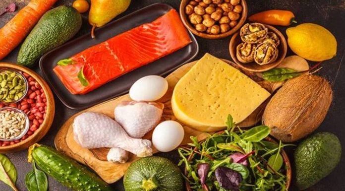 Ushqimet më të pasura me lëndë ushqyese që duhet të përfshini në dietën tuaj ditore